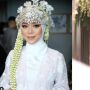 Dekat dengan Rizky Billar, 6 Potret Adu Gaya Lesti Kejora dan Dinda Hauw saat Akad Nikah