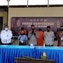Dua Pekerja PT KAI Terciduk Curi Rel Kereta Api di Malang