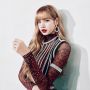 Siap Debut Solo, Lisa Blackpink Tampil Anggun Pakai Baju Motif Mirip Batik