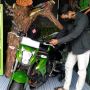 Moge yang Dipakai Ustaz Jefri Al Buchori Kecelakaan Jadi Tontonan Warga Cirebon