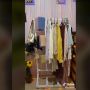 Totalitas Banget, Viral Wanita Ini Dapat Hadiah Rak Pakaian Hasil Buatan Pacar