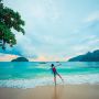 Insiden Mengejutkan Terjadi saat Liburan di Tepi Pantai, Warganet Malah Gregetan