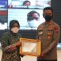 Risma Beri Penghargaan Kapolres Malang karena Bongkar Kasus Korupsi Bansos PKH