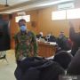 Datang ke Sidang Korupsi Bansos Aa Umbara, Hengky Kurniawan Diminta Lepas Masker