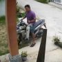 Pria Curi Tabung Oksigen di Pekanbaru, Aksinya Terekam CCTV