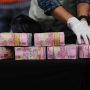 Ini Penampakan Uang Suap Jabatan Kades untuk Bupati Probolinggo Puput Tantriana Sari
