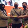 Kapolda Jateng Beri Penghargaan Enam Polwan Berprestasi