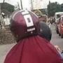 Viral Wanita Pembonceng Motor Bikin Publik Heran, Outfit-nya Jadi Sorotan
