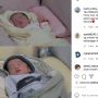 Unggah Foto Cucu Kembar, Netizen Doakan Percha Leanpuri
