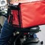 Bagi-bagi Bingkisan Lebaran Pakai Sepeda Motor, Jangan Lupa Perhatikan Lampu Sein