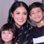 7 Potret Abhirama Danendra Anak Nindy Ayunda, Disorot saat Live IG Bareng Ibunda