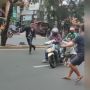 Motor Disita Debt Collector, Viral Driver Ojol Pertahankan Sampai Terseret