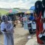 Viral Penghasilan Pengamen Berdandan Hantu, Publik: Lebih Mulia dari Tikus Berdasi