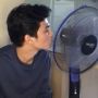 Viral Video Cowok Cium Kipas Angin Bak Kekasih, Publik: Pacarnya Bikin Adem