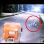 Detik-Detik Motor Nyaris Ditabrak Truk di Jalan, Reaksi Pemotor Tak Terduga