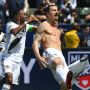 Ashley Cole Ungkap Zlatan Ibrahimovic Punya Kepribadian Ganda