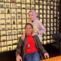 Terpaut Usia 27 Tahun, Ini 7 Potret Mesra Putri Pariwisata Kalteng Aisyah Thisia dan Suami