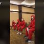 Viral! Sekelompok Orang Pakai Kostum Money Heist Ikut Vaksinasi Covid-19