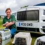 Rolls-Royce Cullinan Jemput Bebek Mallard Tanpa Induk untuk Tinggal di Lokasi Seru