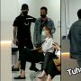 Haru! Aksi Pasutri Baik Hati Bantu Pria yang Tak Mampu Bayar Biaya RS