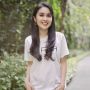 10 Potret Masa Kecil Sandra Dewi, Cantik dan Menggemaskan!