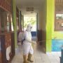Persiapan PTM Terbatas, PMI Semprotkan Disinfektan di Sejumlah Sekolah Kepulauan Seribu
