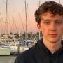 Nyentrik Pakai Gaun Seksi, Penampilan Troye Sivan di Met Gala 2021 Curi Atensi