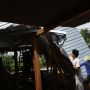 Angin Puting Beliung Terjang Madiun, Puluhan Rumah Warga Ambruk
