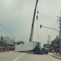 Truk Kontainer Terguling, Jalan Serang-Tangerang Km 21 Macet