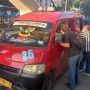 Nyamar Jadi Penumpang, Polisi Bekuk 2 Sopir Angkot Lagi Isap Ganja di Terminal Rawamangun