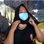 Kisah Satu Keluarga Tinggal di Kolong Meja Wedangan, Tak Punya Biaya, Anak Putus Sekolah