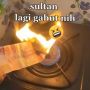 Viral Sultan Gabut Bakar Uang Pakai Kompor, Warganet Berdebat Panas