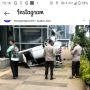 Sopir Tabrak Separator, Honda Civic Terguling di Depan Polda Metro Jaya