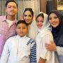 Krisdayanti Foto Bareng 4 Anaknya, Komentar Raul Lemos Disorot