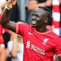 Viral Foto Sadio Mane Salat Isya di Pesta Juara Liverpool, Tolak Tawaran 'Minum' Minamino