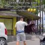 Suami Lupa Bawa Sarung saat Mau Salat, Jurus Ninja Pakai Mukena Istri Bikin Melongo