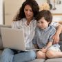 Tips Penting Agar Single Mom Sukses Membesarkan Anak!