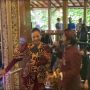 9 Momen Soimah Nyinden di Nikahan Anak Sujiwo Tejo, Seniman Kompak!