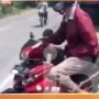 Viral! Bikin Kaget Penjual Es, Seorang Pria Melakukan Onani di Pinggir Jalan