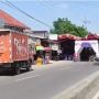 Viral Hajatan Tutup Jalan Raya, Sumpah Serapah Mengalir ke Mempelai: Nggak Barokah