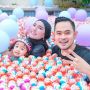 10 Momen Ulang Tahun Amberly Anak Crazy Rich Malang, Dapat Hadiah Jajan Satu Truk