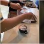 Viral Pria Bungkus Kopi Latte Art Pakai Kantong Plastik dan 5 Berita Viral Lainnya