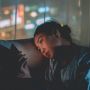 4 Alasan Mengapa Kamu Tak Ingin Berteman dengan Mantan, Bukan Dendam!