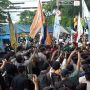 Massa BEM SI dan Aparat Kepolisian Saling Dorong di Dekat Gedung KPK, Ada yang Terjatuh