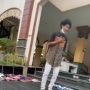 Viral Bocah Rapihkan Sandal Jamaah Masjid Banjir Doa: Masuk Akhirat Allah SWT