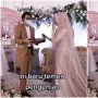Teman Bawa Kado Paling Pengertian untuk Pengantin Baru, Ekspresi Bahagia Mempelai Disorot