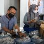 Viral Warga Makassar Beli Mobil Pakai Uang Koin, Hasil Menabung 4 Tahun