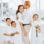 5 Potret Ganteng Oka Antara, Si Family Man yang Dapat Peran Kebalikan di Noktah Merah Perkawinan