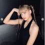 Lewat Debut Solonya Lalisa, Lisa BLACKPINK Sukses Pecahkan Dua Rekor Dunia