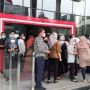 Potret Suasana Haru Pegawai KPK Melepas Novel Baswedan Cs